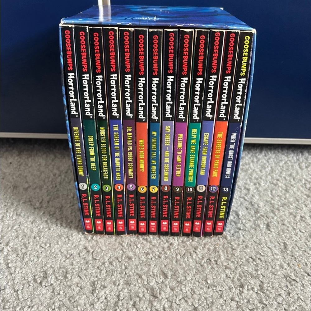 Goosebumps Horrorland Boxed Set Thirteen Tales of Terror: R.L. Stine (Paperback) - Picture 2 of 12